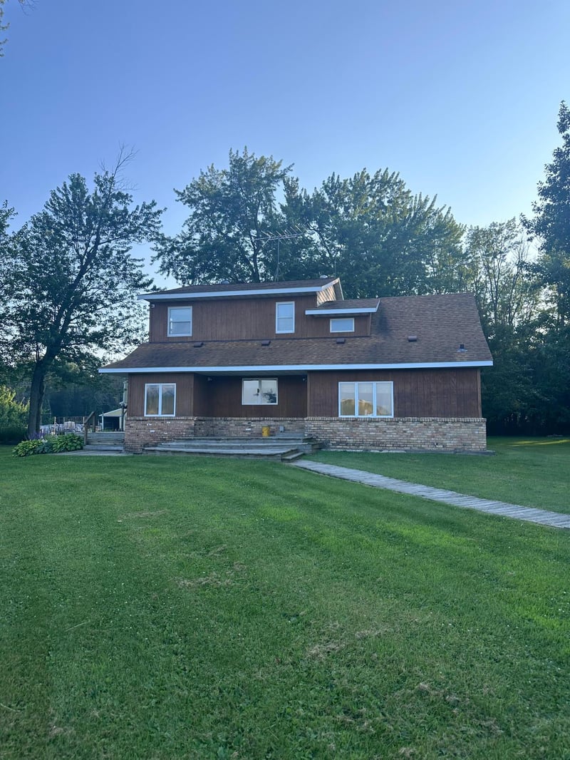 8393 165th St, Milaca, MN 56353
