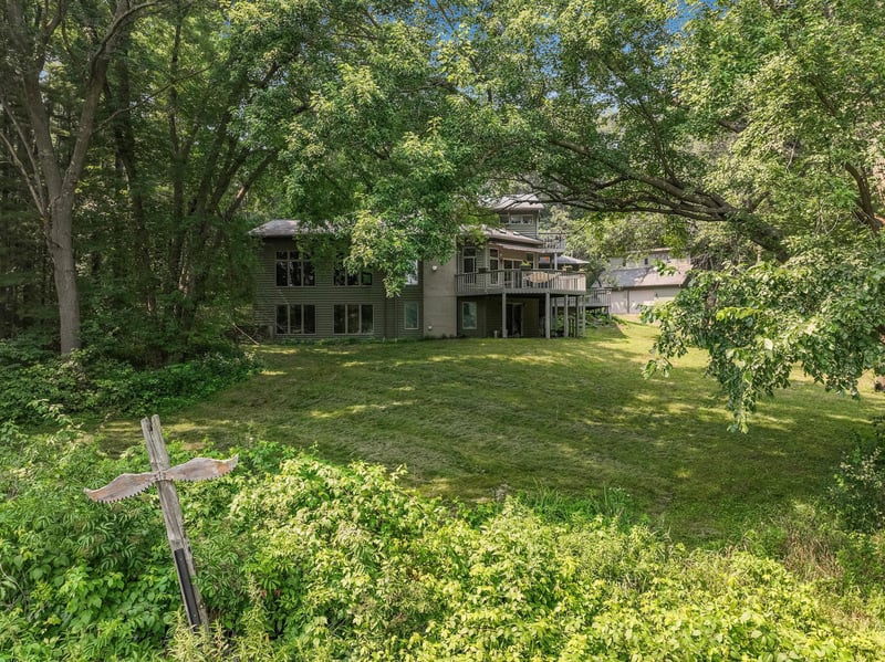 5163 Shellamie Dr, Eau Claire, WI 54701