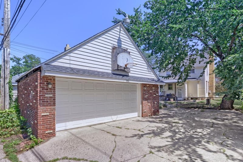 3304 Grand Ave S, Minneapolis, MN 55408