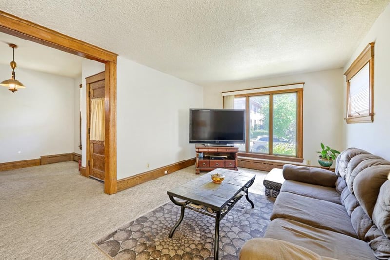 3304 Grand Ave S, Minneapolis, MN 55408
