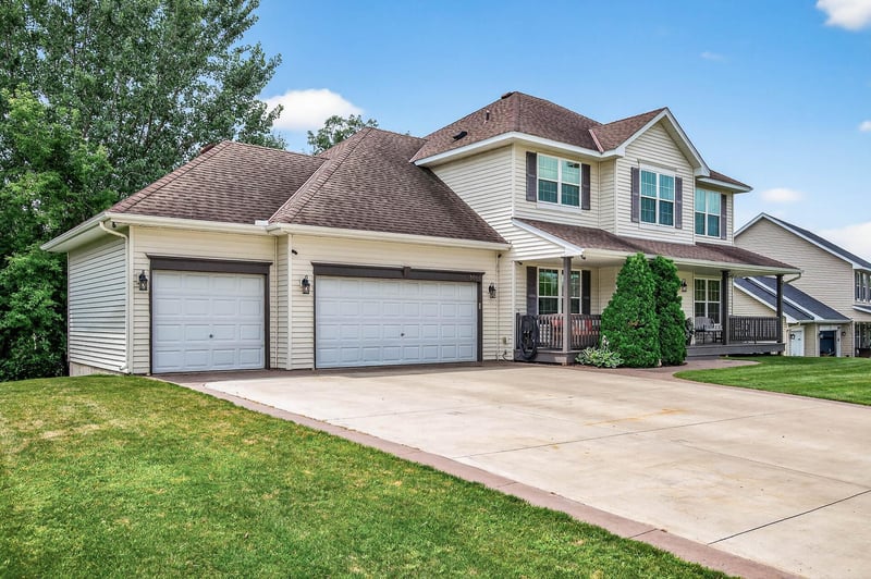 18614 Trott Brook Pw NW, Elk River, MN 55330