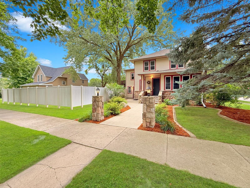 101 S 5th St, Montevideo, MN 56265