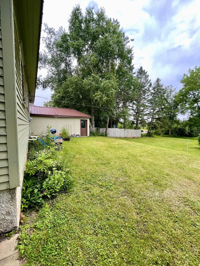 209 Central Ave S, Bertha, MN 56437