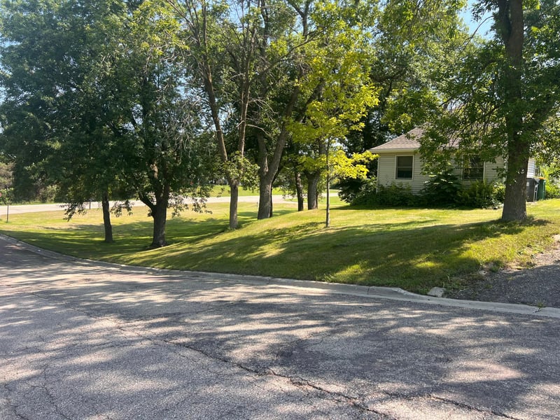 109 Whitman St S, Lake Benton, MN 56149