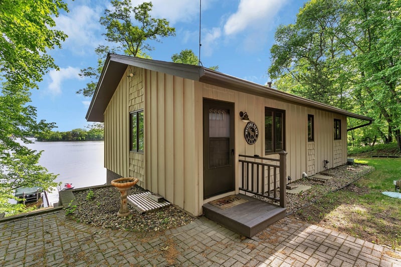 21014 Elmway Rd, Richmond, MN 56368