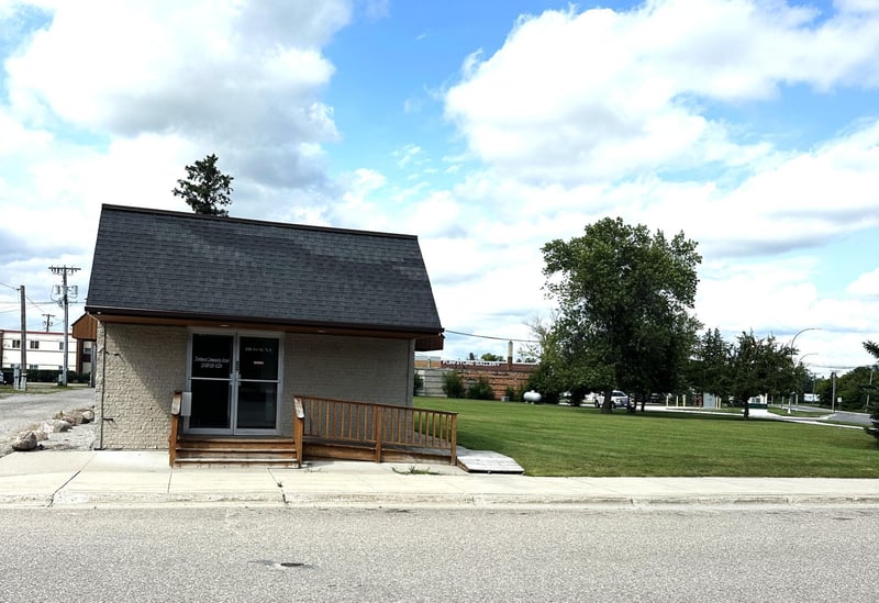 108 1st St NE, Baudette, MN 56623