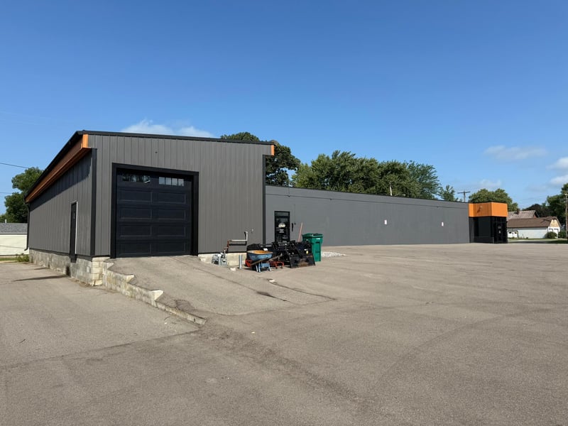 104 Oak Ave SW, Montgomery, MN 56069