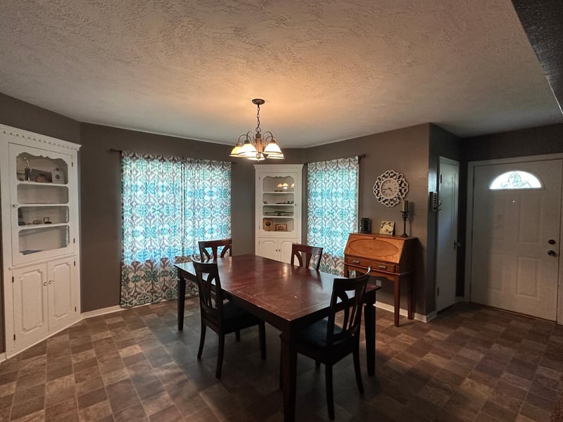 517 NE Park St, Luverne, MN 56156
