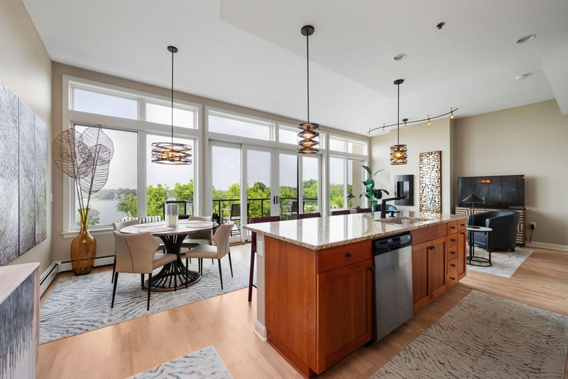 4201 Sunset Dr #N512, Spring Park, MN 55384