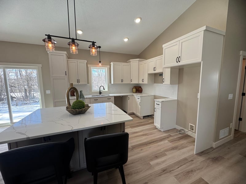 1310 SE Greenleaf Rd, Owatonna, MN 55060
