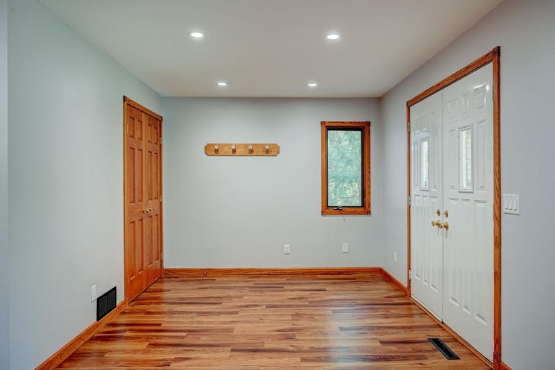10904 Harvest Rd, Little Falls, MN 56345