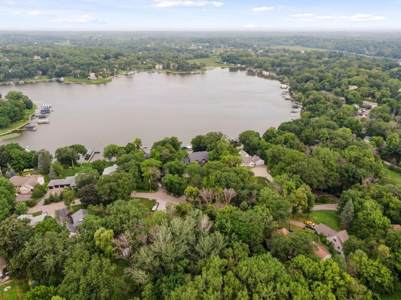 000 Park Dr, Orono, MN 55364