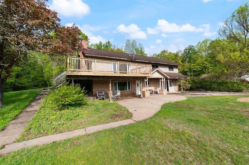 9754 E County Road L, Lake Nebagamon, WI 54849