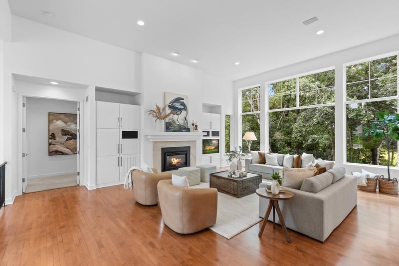 8692 Wynstone Ps, Eden Prairie, MN 55347