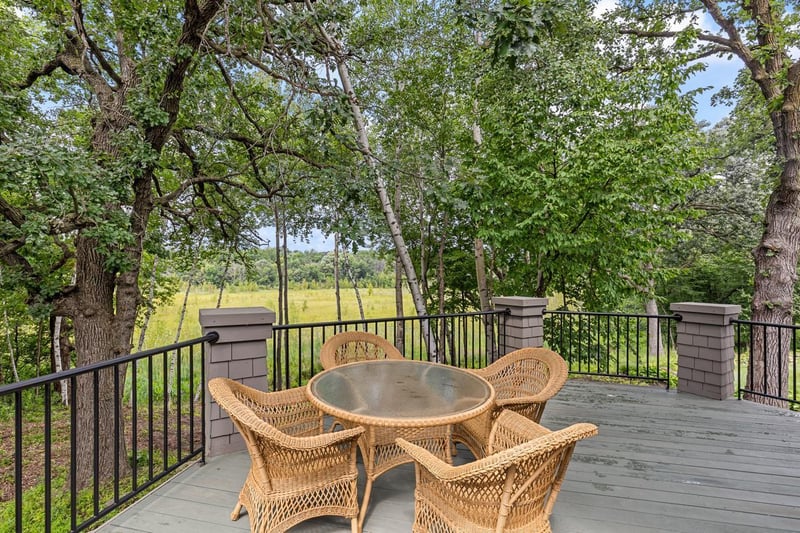 8692 Wynstone Ps, Eden Prairie, MN 55347