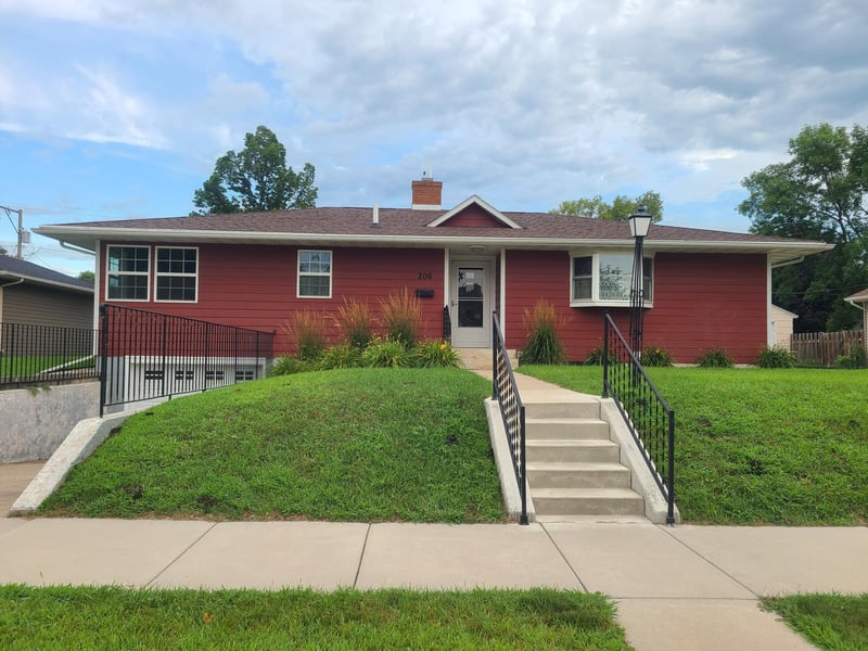 206 Walnut Ave N, Canby, MN 56220