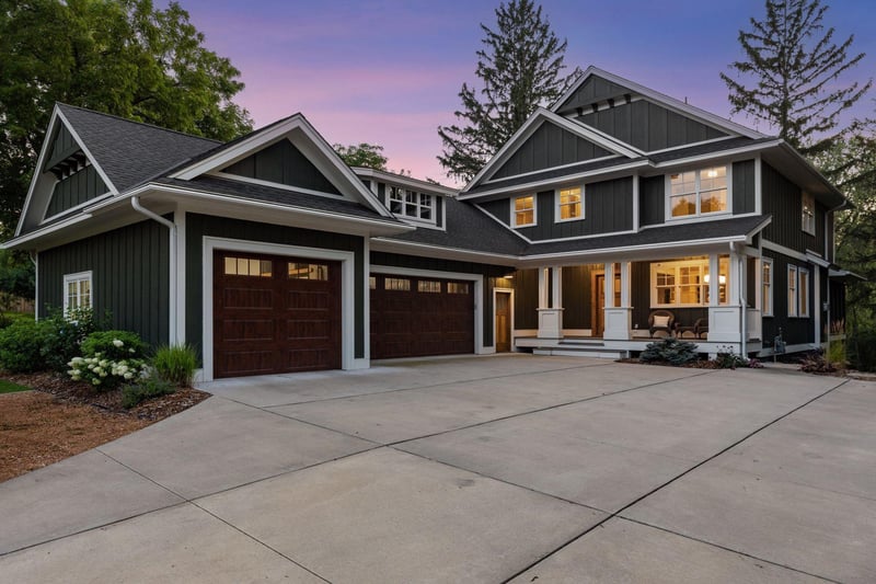 5718 Eden Prairie Rd, Minnetonka, MN 55345