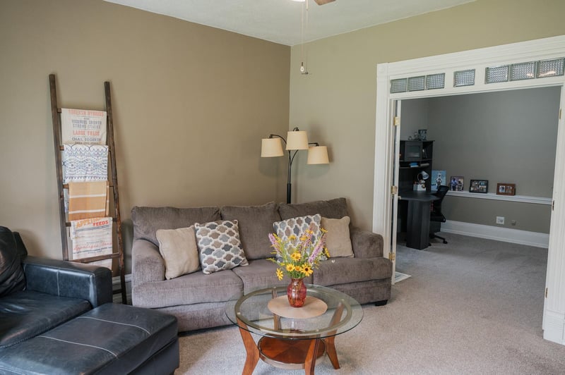 316 W 5th St, Blue Earth, MN 56013