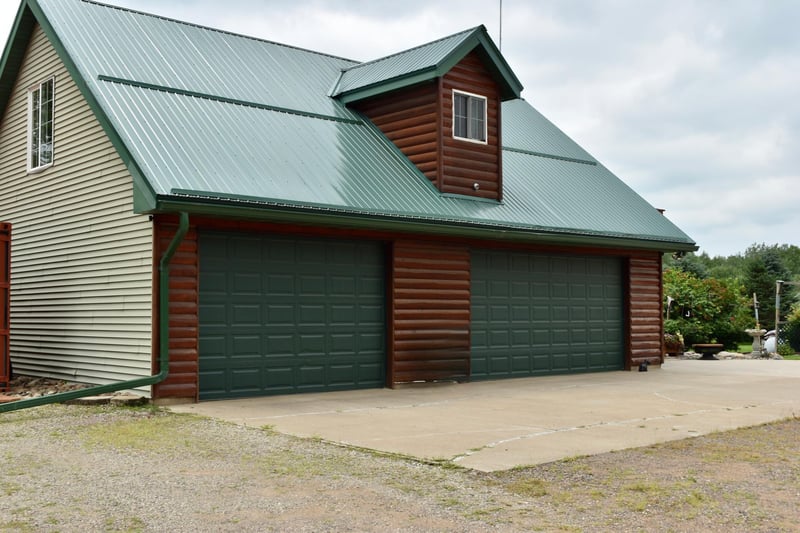 1610 Plum St, Grasston, MN 55030