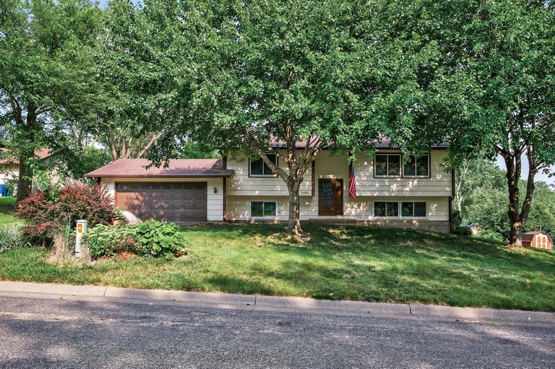 2590 Stark St, Little Canada, MN 55117
