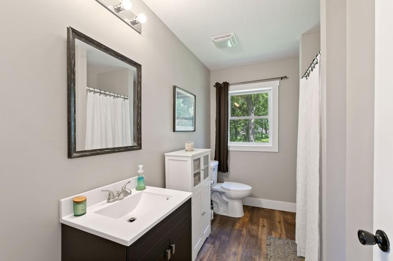 620 Tetonka View Dr, Waterville, MN 56096
