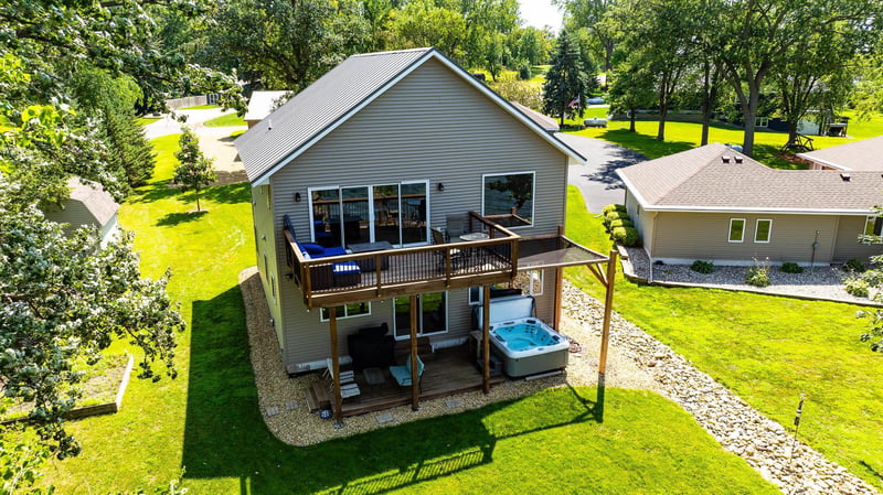 620 Tetonka View Dr, Waterville, MN 56096