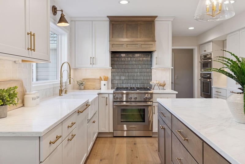 350 Ferndale Rd N, Wayzata, MN 55391
