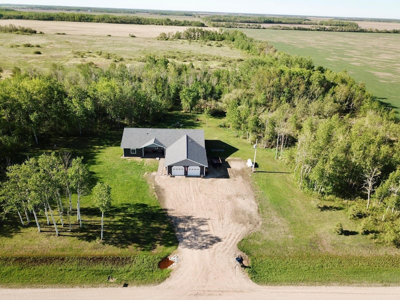 31526 270th St, Badger, MN 56714