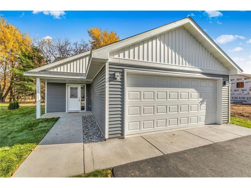 1015 3rd Ave NE, Milaca, MN 56353