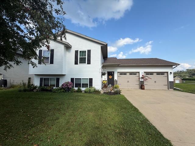310 Erickson St S, Houston, MN 55943