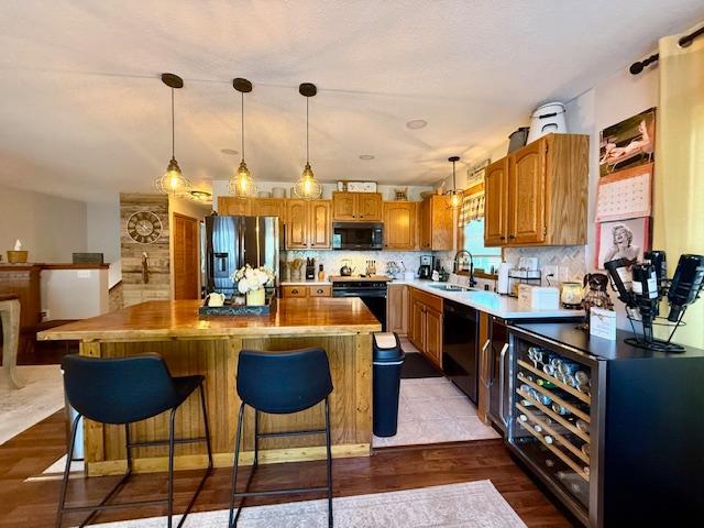 310 Erickson St S, Houston, MN 55943