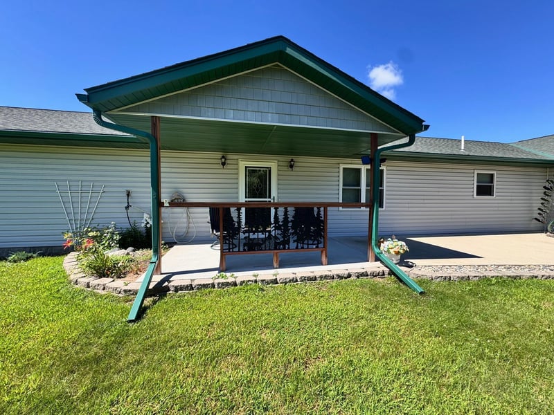37237 Pine Cone Dr, Menahga, MN 56464