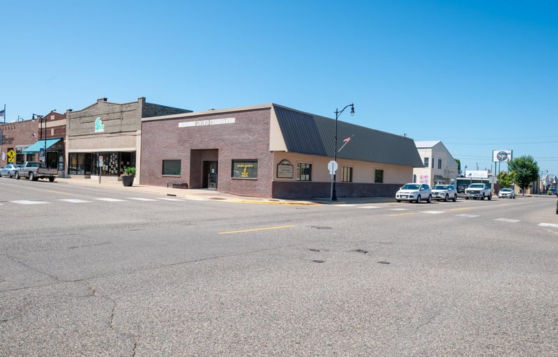 133 4th St NE, Staples, MN 56479