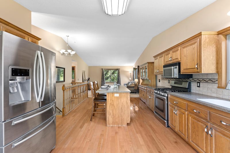 21470 Rum River Blvd NW, Oak Grove, MN 55303