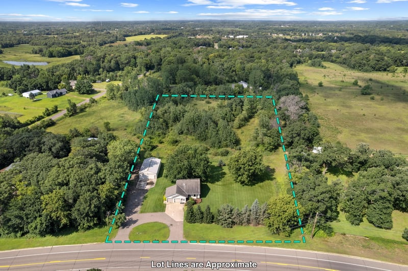 21470 Rum River Blvd NW, Oak Grove, MN 55303