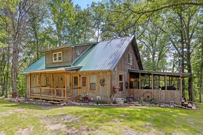 18671 NE 145th St, Foreston, MN 56330