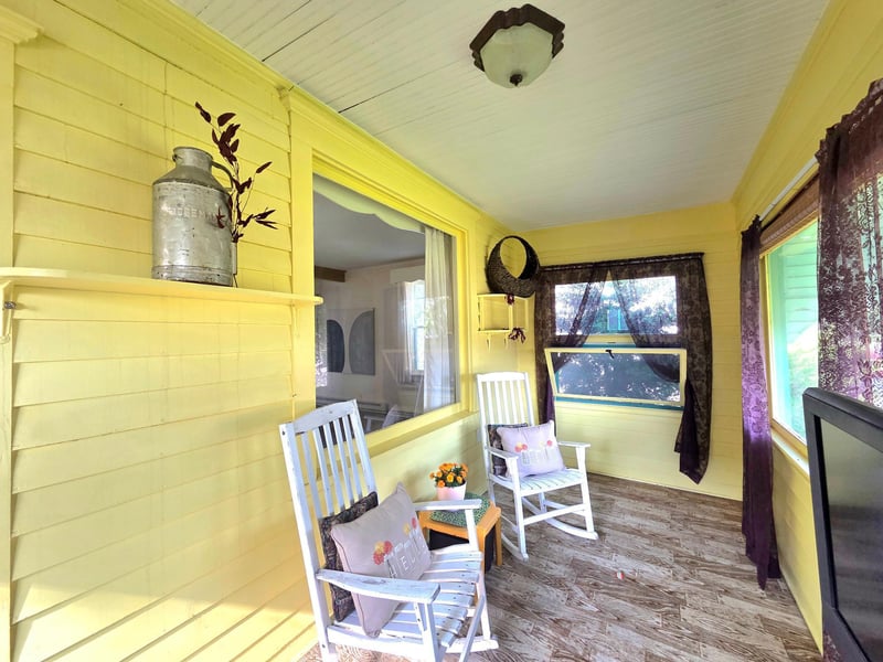 304 Lincoln Ave NW, Twin Valley, MN 56584