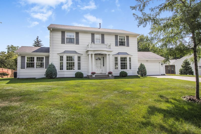 4509 Hibiscus Ave, Edina, MN 55435