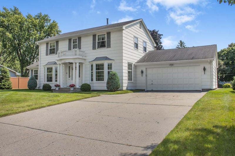 4509 Hibiscus Ave, Edina, MN 55435