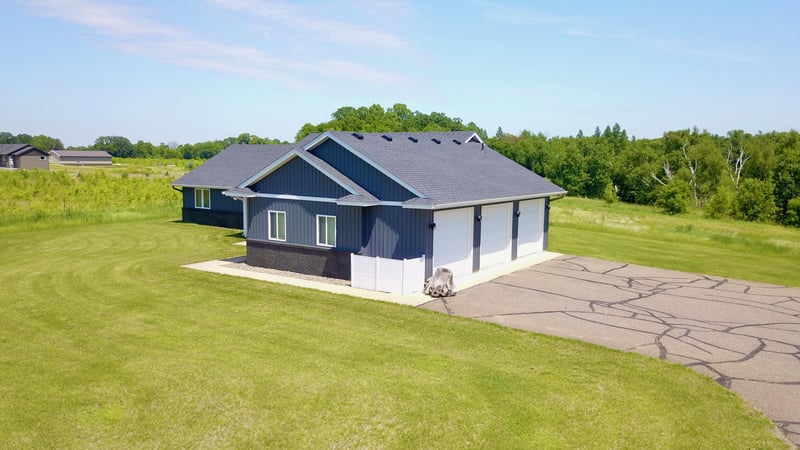 33432 88th Ave, Saint Joseph, MN 56374