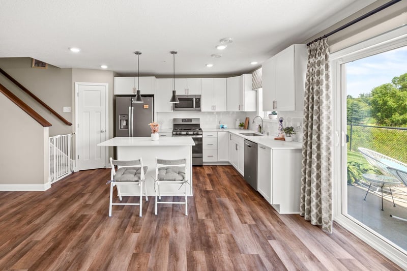 1007 Jubert Dr, Medina, MN 55340