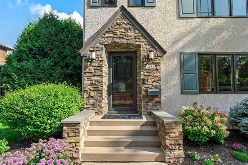 2123 Juno Ave, Saint Paul, MN 55116