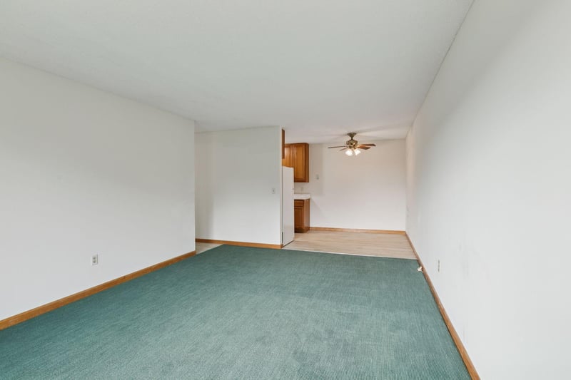 3399 Kent St #211, Shoreview, MN 55126