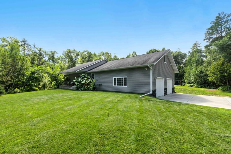 36301 Aztec Rd, Motley, MN 56466