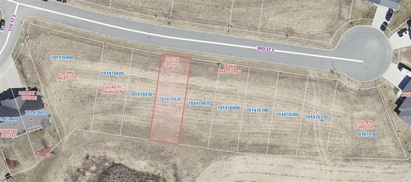 1032 3rd St, Wanamingo, MN 55983