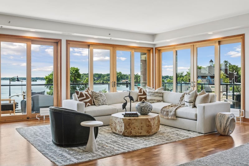 4100 Shoreline Dr #S201, Spring Park, MN 55384