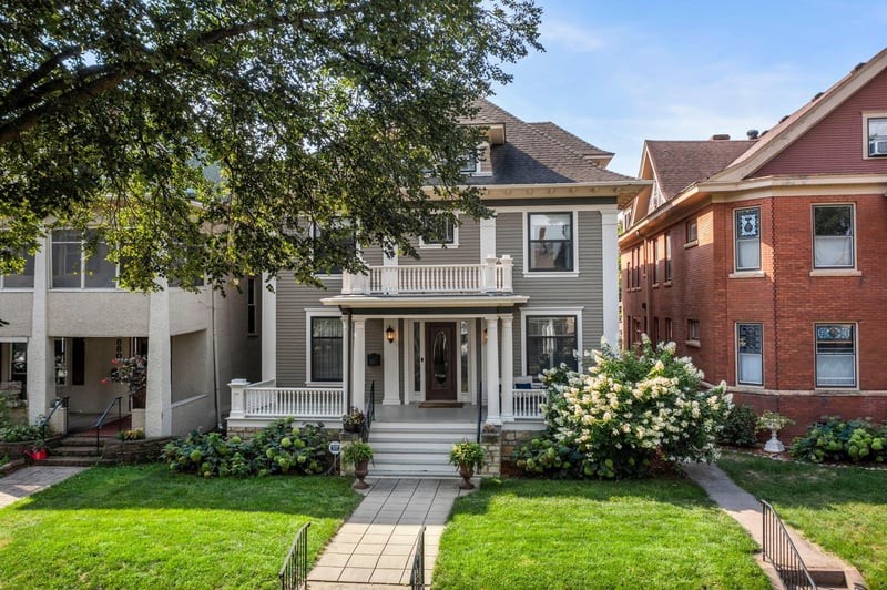 884 Lincoln Ave, Saint Paul, MN 55105