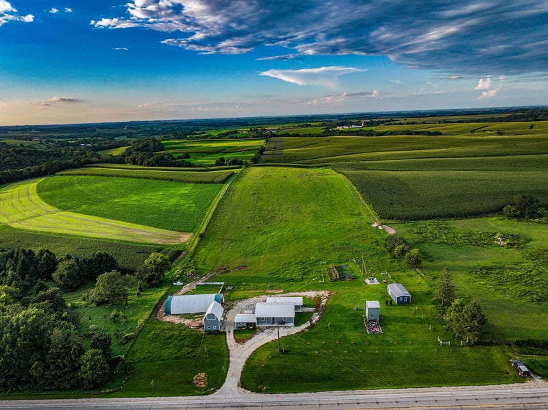 39871 State Hwy 44, Mabel, MN 55954