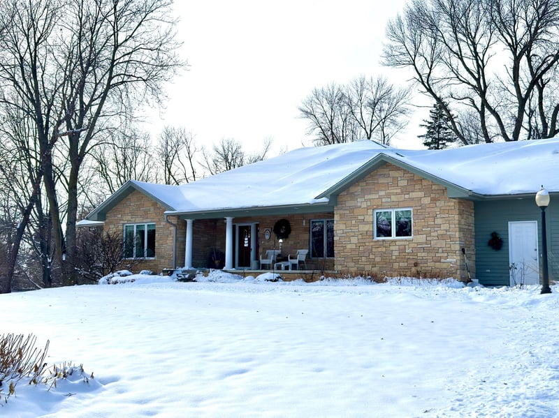 12326 Falk Trl, Northfield, MN 55057