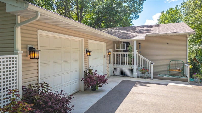 24140 W Fawn Rd NE, Stacy, MN 55079